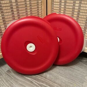 2X Rubbermaid Servin Saver divided containers